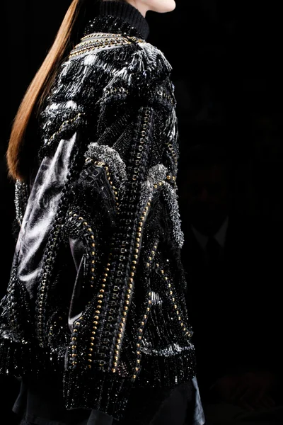 Look 70